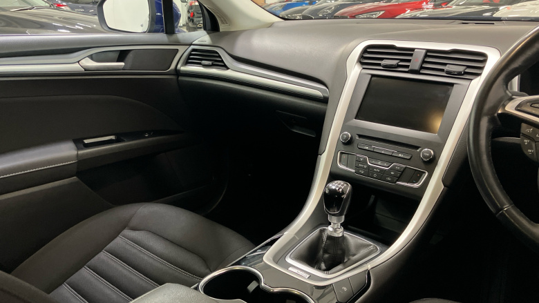 Ford Mondeo 2.0 TDCi ECOnetic Zetec 5dr Diesel Hatchback